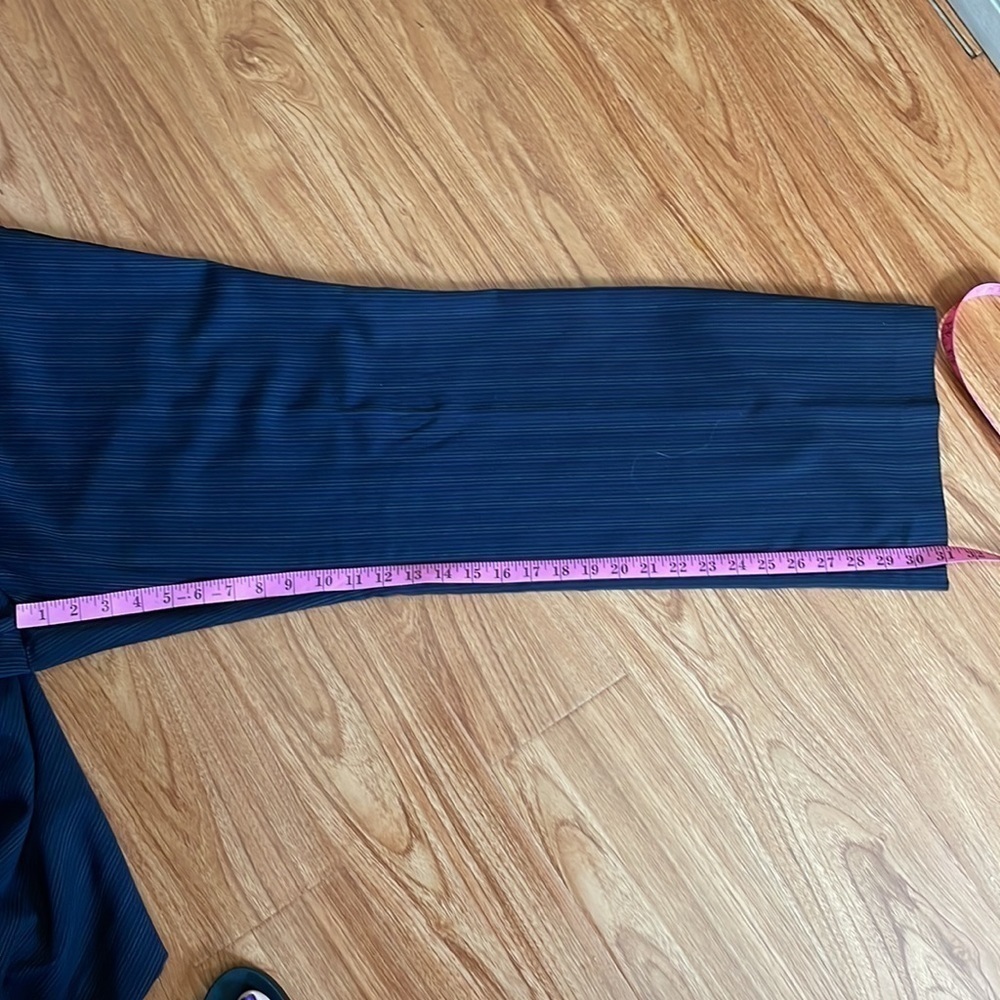EUC WOMENS ATTENTION DRESS PANTS PLUS SIZE 18 black w/ navy blue pinstripes 1A - Picture 12 of 13